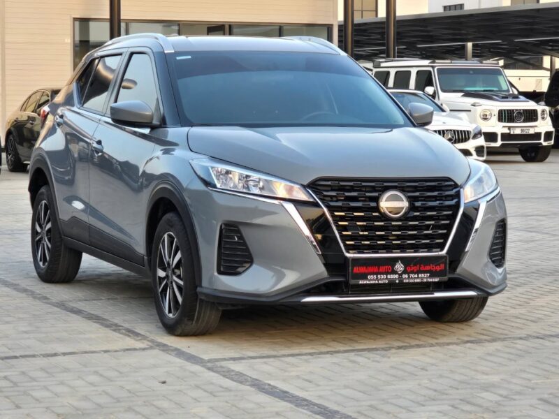 2024 Nissan Kicks 1.6 Litres 4 Cylinders Petrol Engine Grey Black SUV GCC Specs Automatic