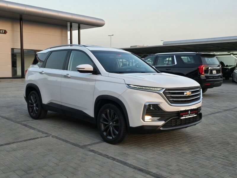 2022 Chevrolet Captiva 1.5-liter Turbocharged 4-Cylinder Petrol Engine White Black SUV