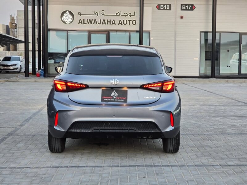 2025 MG MG3 1.5-litre 4-cylinder Petrol Engine Grey Black Hatchback GCC Specs