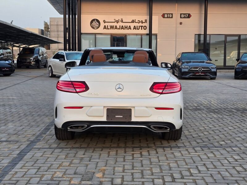 2023 Mercedes-Benz C300 4MATIC Coupe 2.0-liter turbocharged inline-4 White Brown US Specs