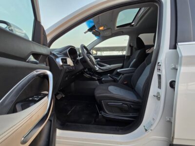 2022 Chevrolet Captiva 1.5-liter Turbocharged 4-Cylinder Petrol Engine White Black SUV