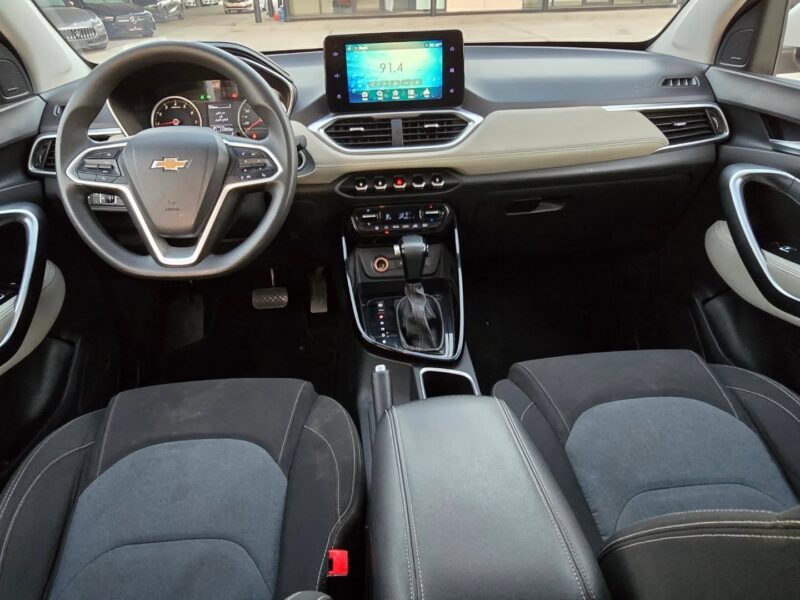 2022 Chevrolet Captiva 1.5-liter Turbocharged 4-Cylinder Petrol Engine White Black SUV