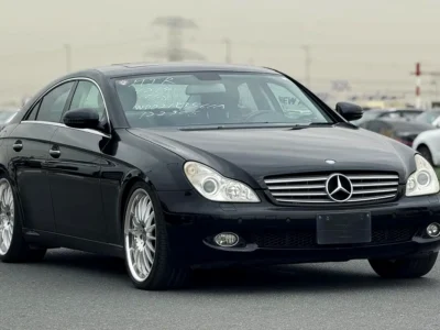 2008 Mercedes-Benz CLS-Class CLS 350 6 Cylinders Petrol Engine Black Red Sedan CLEAN TITLE
