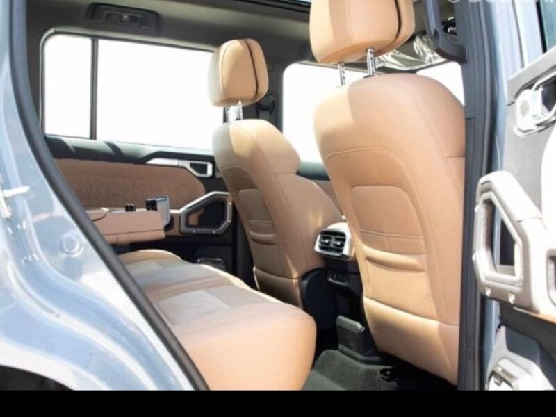 2024 Jetour T2 2.0L turbocharged I4 Petrol Engine Grey Tan SUV GCC Specs Automatic