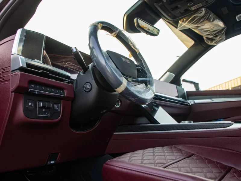 2025 Cadillac Escalade SPORT Onyx Pack 6.2L V8 Naturally Aspirated Black Burgundy SUV GCC