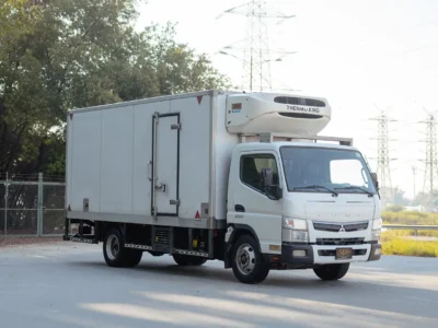 2022 Mitsubishi Canter Chiller Box 4.2L 4 Cylinders Diesel Engine White Black Truck GCC Specs