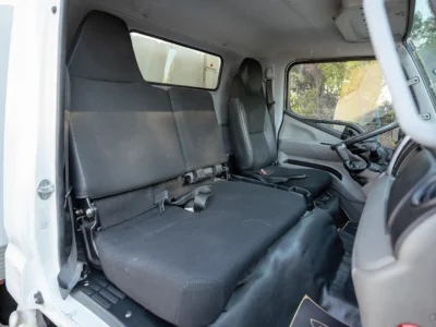 2022 Mitsubishi Canter Chiller Box 4.2L 4 Cylinders Diesel Engine White Black Truck GCC Specs
