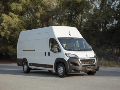 2022 Peugeot Boxer L4H3 2.2 Litres 4 Cylinders Diesel Engine White Black Panel Van GCC Specs