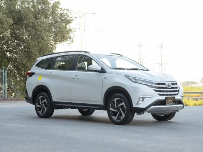 2022 Toyota Rush EX 1.5 Litres 4 Cylinders Petrol Engine White Grey SUV GCC Specs
