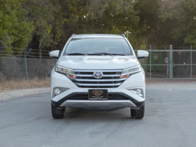 2022 Toyota Rush EX 1.5 Litres 4 Cylinders Petrol Engine White Grey SUV GCC Specs