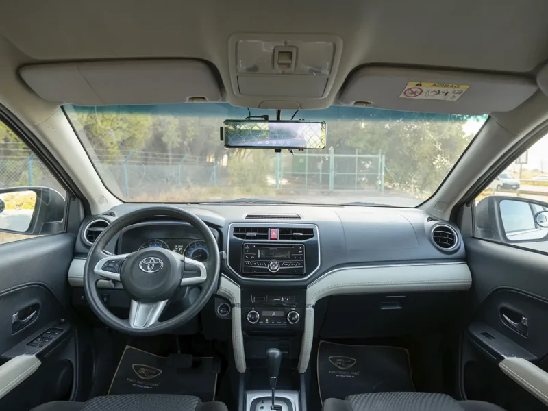 2022 Toyota Rush EX 1.5 Litres 4 Cylinders Petrol Engine White Grey SUV GCC Specs