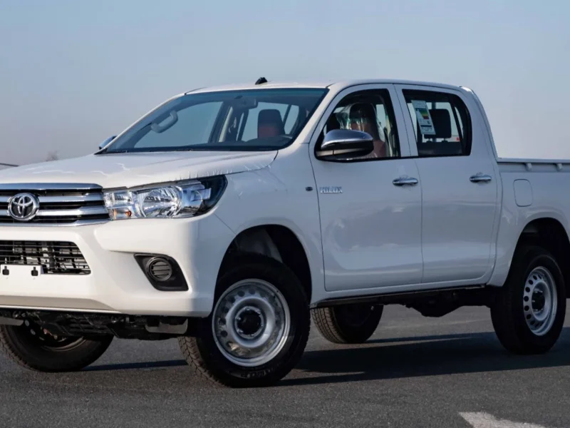 2026 Toyota Hilux DC 4WD DLX-E 2.8L Turbo Diesel 4-Cylinder Engine White Red Pickup Truck