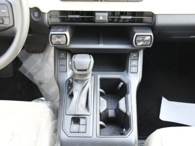 2026 Toyota Rav 4 LE 2.0 Litres V4 Petrol Engine Black Beige Sedan GCC Specs Automatic