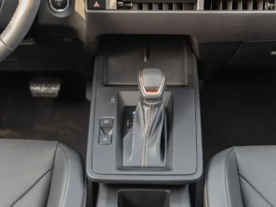 2026 TOYOTA COROLLA CROSS ELITE 2.0 Litres 4-Cylinder Hybrid White Black SUV Chinese Specs