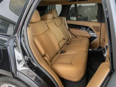 2026 Land Rover Range Rover Vogue SE P360 3.0L Turbocharged V6 Hybrid Engine Black Tan SUV GCC