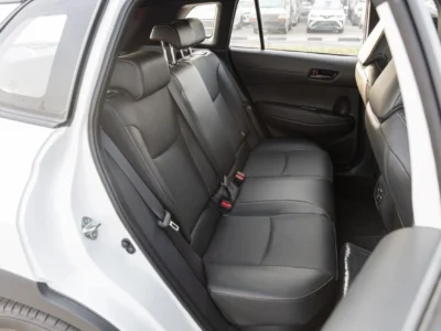 2026 TOYOTA COROLLA CROSS ELITE 2.0 Litres 4-Cylinder Hybrid White Black SUV Chinese Specs