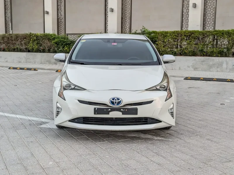 2017 Toyota Prius Iconic 4 Cylinders Petrol Engine White Black Hatchback GCC Specs Full Option