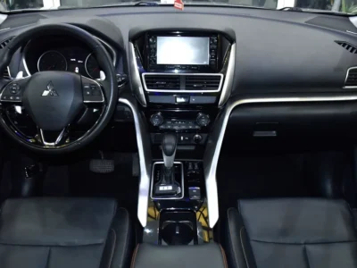 2019 Mitsubishi Eclipse Cross GLX 4 Cylinders Petrol Engine Silver Black SUV GCC Specs Automatic