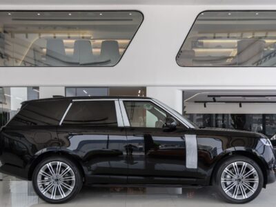 2026 Land Rover Range Rover HSE P530 Vogue Black Edition 4.4 L V8 Hybrid Engine Black Beige SUV GCC