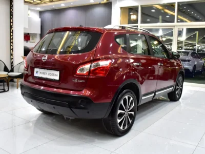 2013 Nissan Qashqai LE 4 Cylinders Petrol Engine Red Beige Crossover GCC Specs Automatic