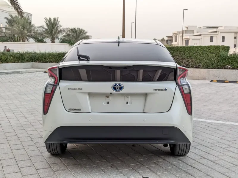2017 Toyota Prius Iconic 4 Cylinders Petrol Engine White Black Hatchback GCC Specs Full Option