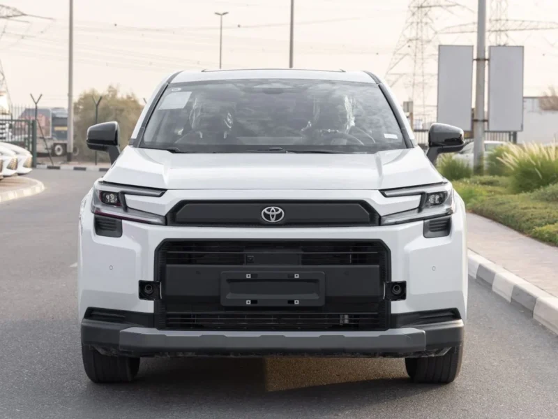 2026 Toyota RAV 4 Luxury 2.0 Litres 4-Cylinder Petrol Engine White Black SUV Chinese Specs Automatic