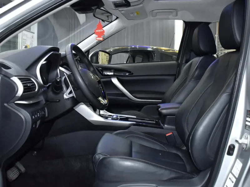 2019 Mitsubishi Eclipse Cross GLX 4 Cylinders Petrol Engine Silver Black SUV GCC Specs Automatic
