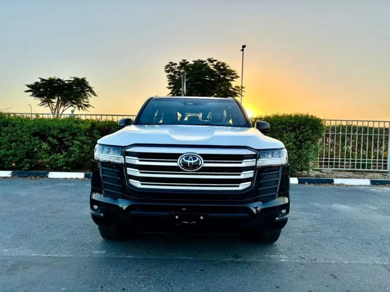 2026 Toyota Land Cruiser VXR 4.0 Litres 6 Cylinders Petrol Engine Black SUV GCC Specs Automatic