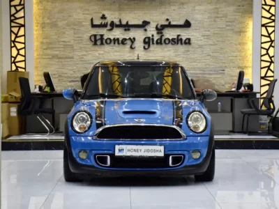 2013 MINI Cooper Cooper S 4 Cylinders Petrol Engine Blue Black Hatchback GCC Specs Automatic