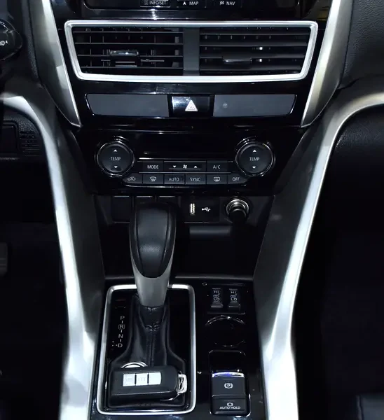 2019 Mitsubishi Eclipse Cross GLX 4 Cylinders Petrol Engine Silver Black SUV GCC Specs Automatic