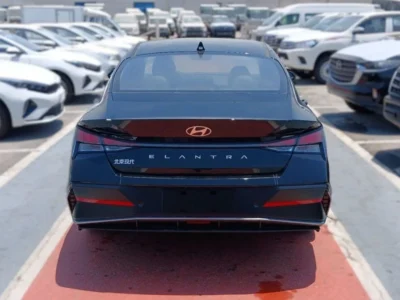 2025 Hyundai Elantra COMFORT 1.5 Litres 4 Cylinders Petrol Engine Black Sedan Chinese Specs