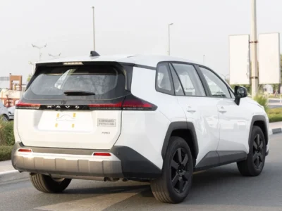 2026 Toyota RAV 4 Luxury 2.0 Litres 4-Cylinder Petrol Engine White Black SUV Chinese Specs Automatic