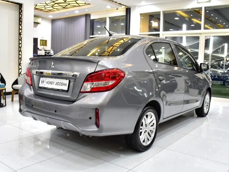 2021 Mitsubishi Attrage GLS 3 Cylinders Petrol Engine Grey Sedan GCC Specs Automatic
