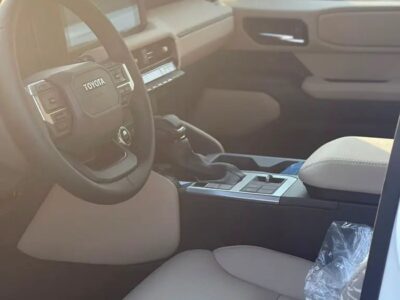 2026 Toyota Prado VXR 2.4 Litres Turbo 4 Cylinders Petrol Engine White Beige SUV GCC Specs Automatic