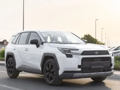 2026 Toyota RAV 4 Luxury 2.0 Litres 4-Cylinder Petrol Engine White Black SUV Chinese Specs Automatic
