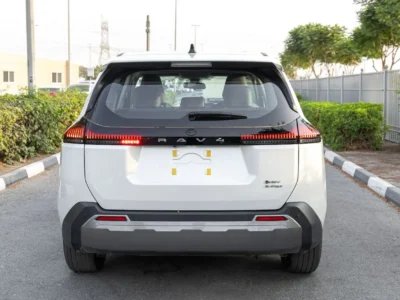 2026 Toyota RAV 4 XSE 2.5 Litres 4 Cylinders Hybrid Engine White Black SUV Chinese Specs Full Option