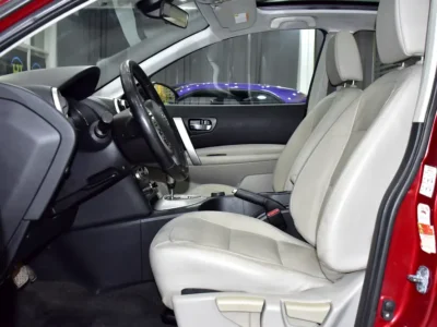 2013 Nissan Qashqai LE 4 Cylinders Petrol Engine Red Beige Crossover GCC Specs Automatic