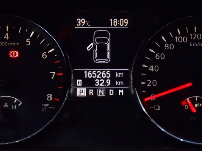 2013 Nissan Qashqai LE 4 Cylinders Petrol Engine Red Beige Crossover GCC Specs Automatic
