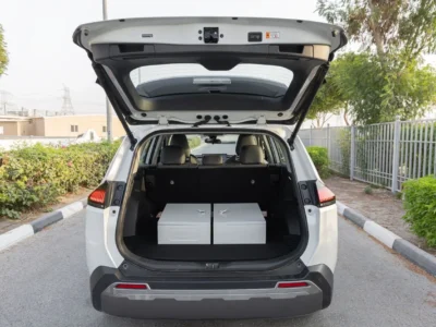 2026 Toyota RAV 4 XSE 2.5 Litres 4 Cylinders Hybrid Engine White Black SUV Chinese Specs Full Option