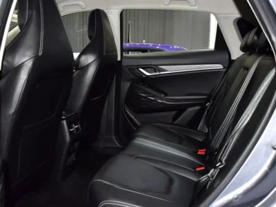 2024 JAC JS6 Comfort 4 Cylinders Petrol Engine Grey Black SUV GCC Specs Automatic