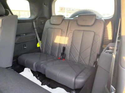 2025 BYD Leopard 8 Flagship 4 Cylinders Plug-In Hybrid Black SUV Chinese Specs Automatic