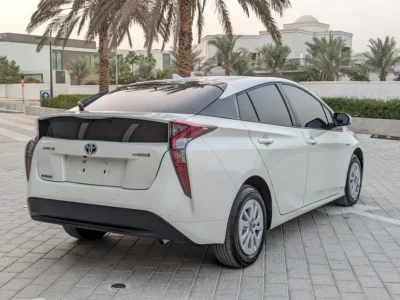 2017 Toyota Prius Iconic 4 Cylinders Petrol Engine White Black Hatchback GCC Specs Full Option