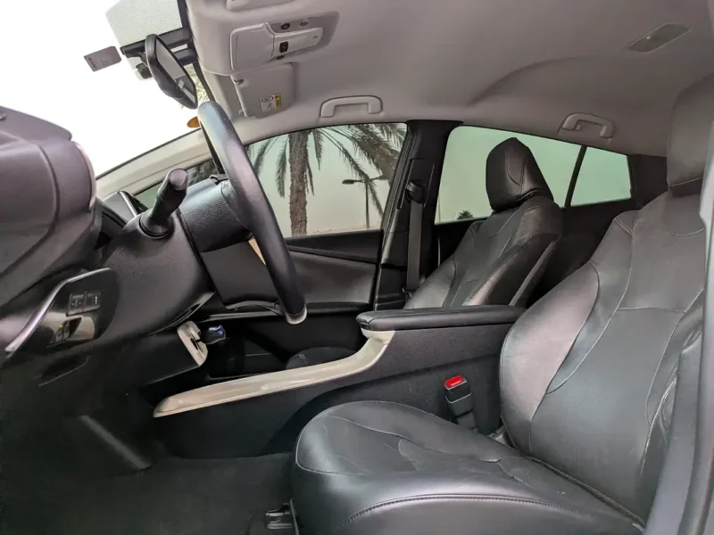 2017 Toyota Prius Iconic 4 Cylinders Petrol Engine White Black Hatchback GCC Specs Full Option