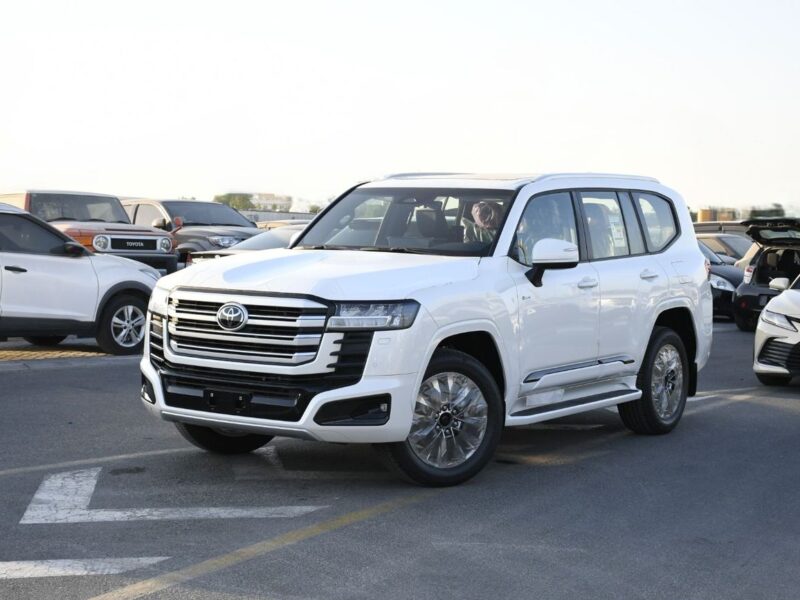 2026 Toyota Land Cruiser GXR 3.5L 6 Cylinders HEV Engine White Black SUV GCC Specs Full Option