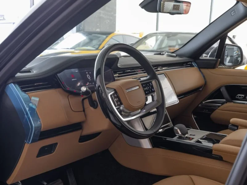 2026 Land Rover Range Rover AUTOBIOGRAPHY P400 3.0L V6 Petrol Engine Black Tan SUV GCC Specs