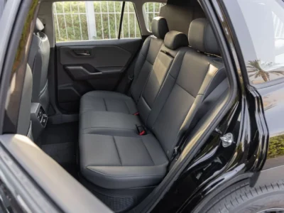 2026 Toyota RAV 4 XSE 2.5 Litres 4 Cylinders Hybrid Engine Black SUV Chinese Specs Full Option