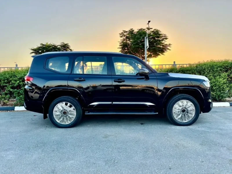 2026 Toyota Land Cruiser VXR 4.0 Litres 6 Cylinders Petrol Engine Black SUV GCC Specs Automatic