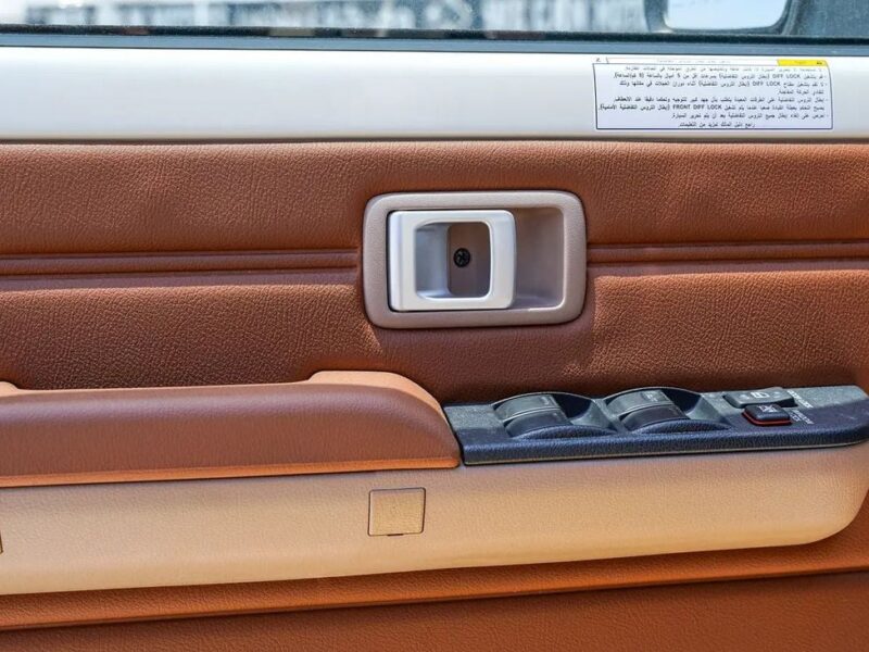 2026 Toyota Land Cruiser 70 HT VXR LC 76 4.0L 6 Cylinders Diesel Engine White Brown SUV