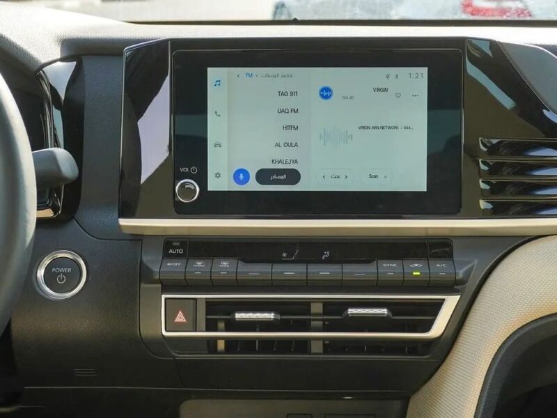 2026 Toyota Camry LE HYBRID 2.5-liter 4-Cylinder Engine Black Beige Sedan GCC Specs Automatic