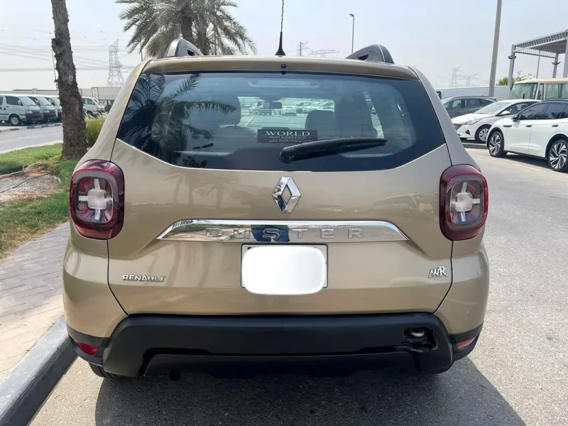 2020 Renault Duster SE 4 Cylinders Petrol Engine Gold Beige SUV GCC Specs Automatic